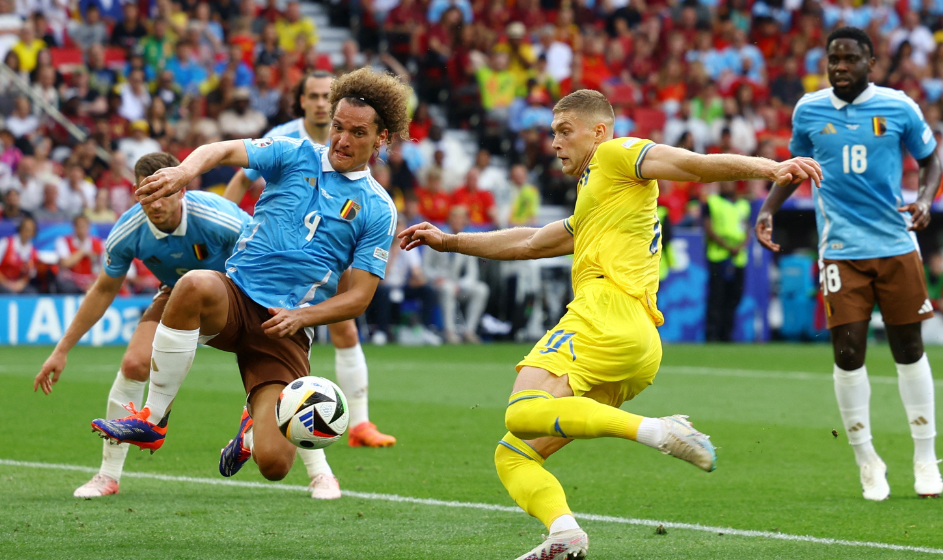 关于欧洲杯惊险逆转取胜,粉丝狂欢不已的信息 关于欧洲杯惊险逆转取胜,粉丝狂欢不已的信息