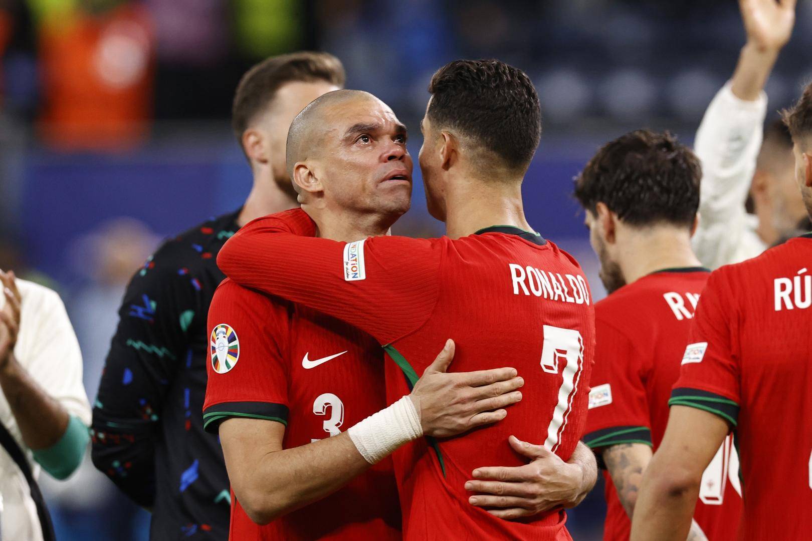 球星爆发！欧洲杯赛场再现神级操作