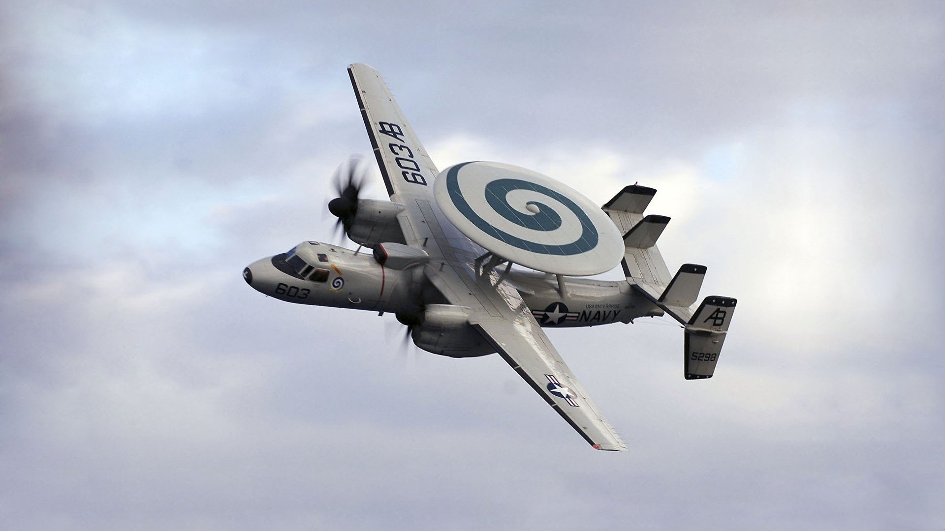 逆境绘新章,阿尔瓦雷斯一锤定音,委内瑞拉力克厄瓜多尔赢得尊严硬仗