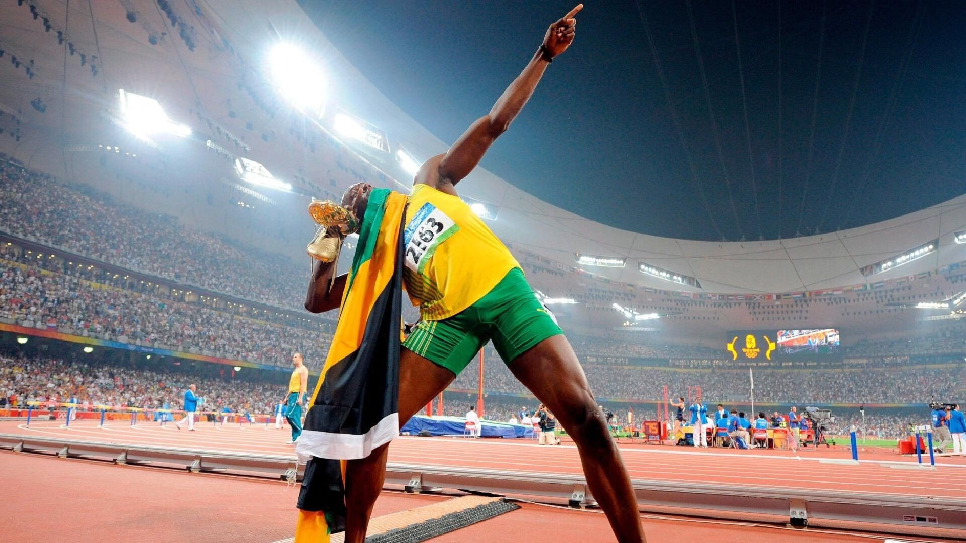 开云体育登录-慈善赛奇观，阿圭罗防守端锁死乌克兰核心，拜仁笑到最后