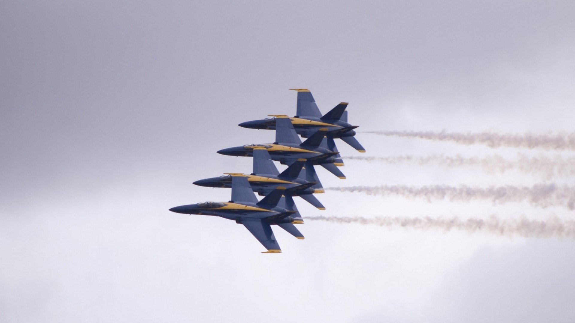 双重火焰，F1争冠之夜与西亚卡姆的跨界燃点