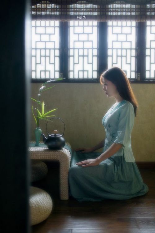 暗夜遮阳，新疆队体系编织战术黑夜，米切尔黎明破晓成关键先生