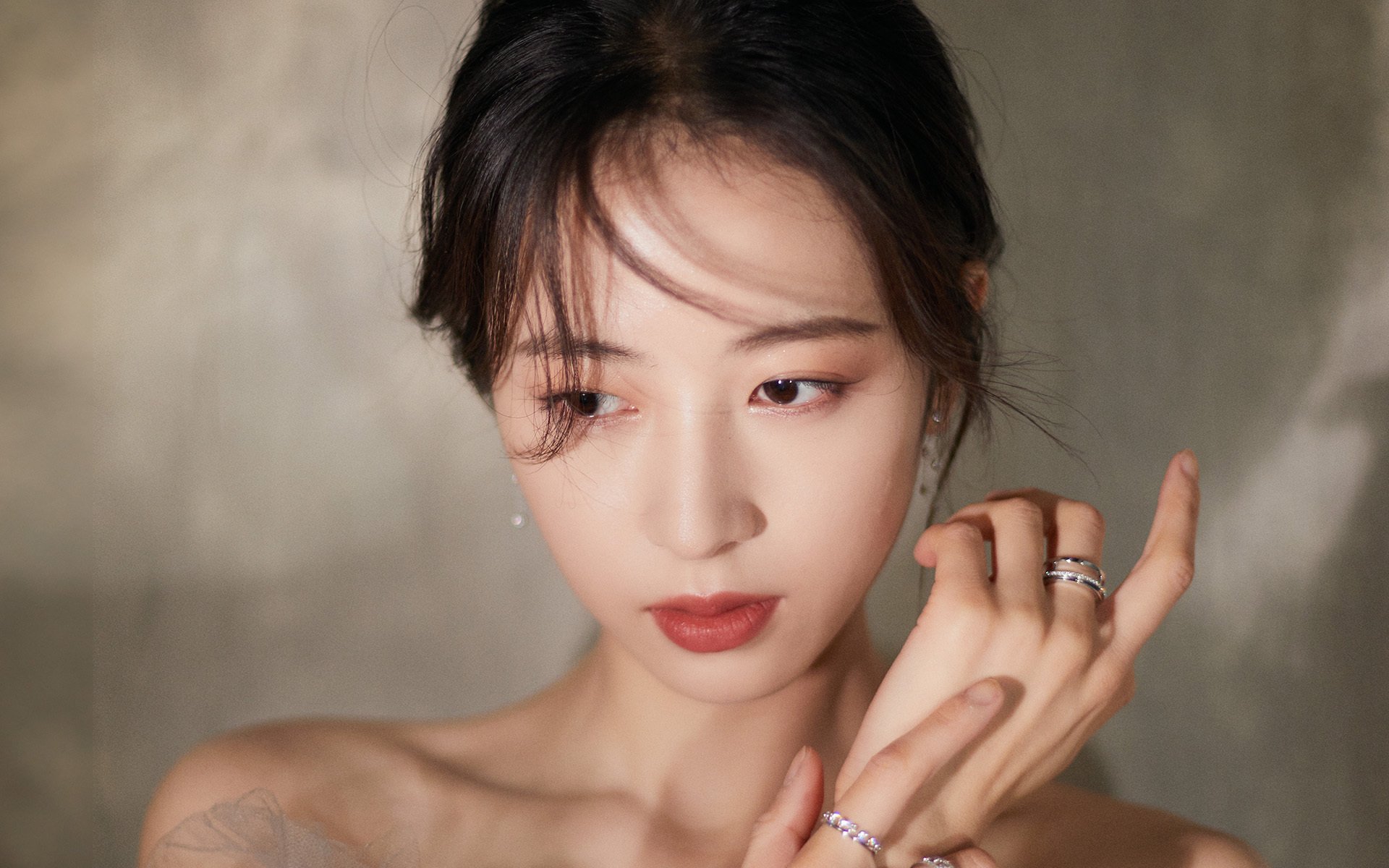 NBA季后赛之夜,球场高压下只此一人的终极爆发